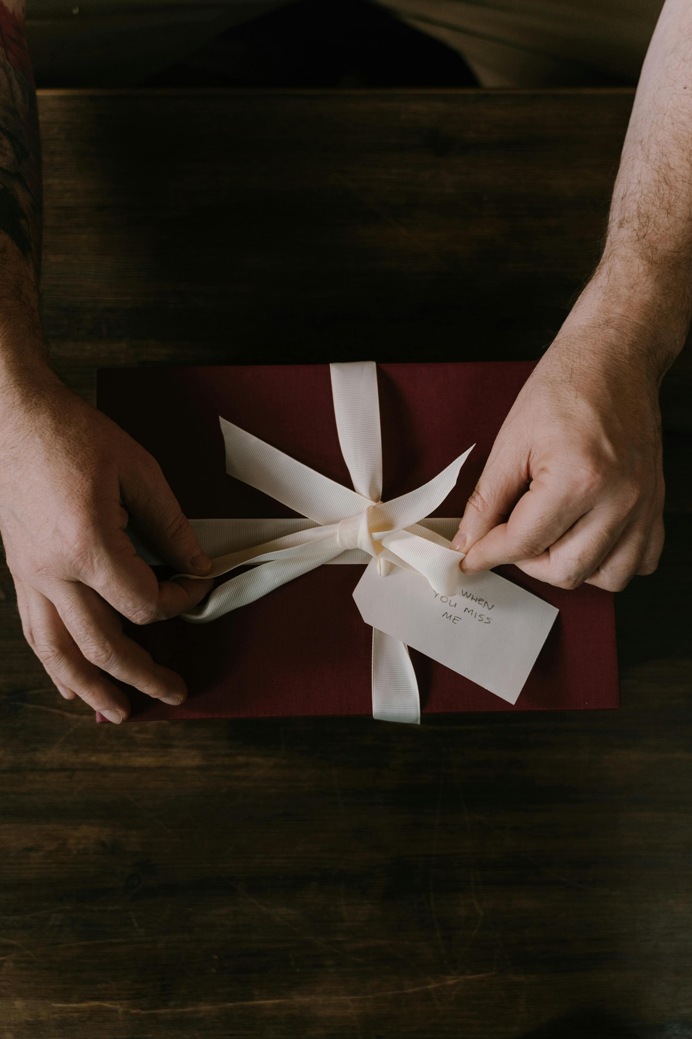 5 Reasons Personalized Gifts Create Stronger Emotional Connections